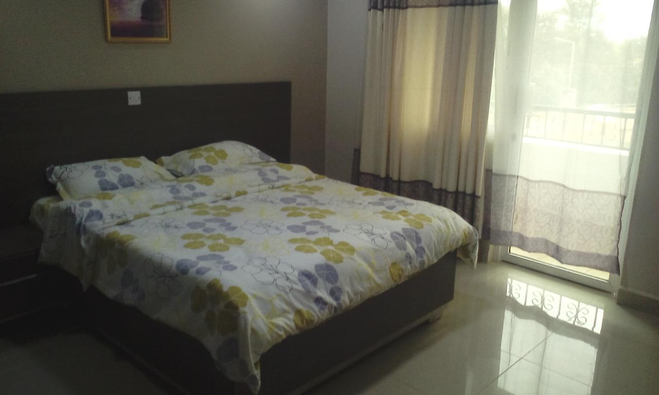 מארו Adala Motel מראה חיצוני תמונה