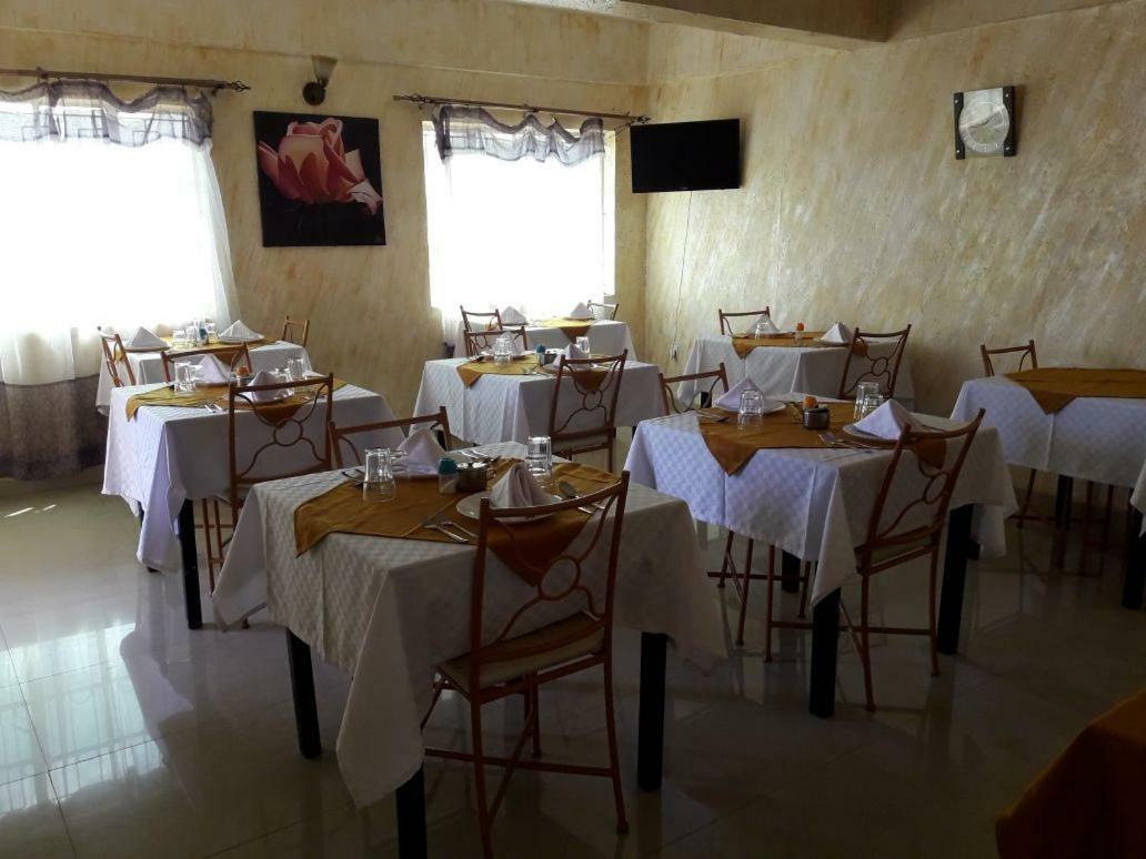 מארו Adala Motel מראה חיצוני תמונה
