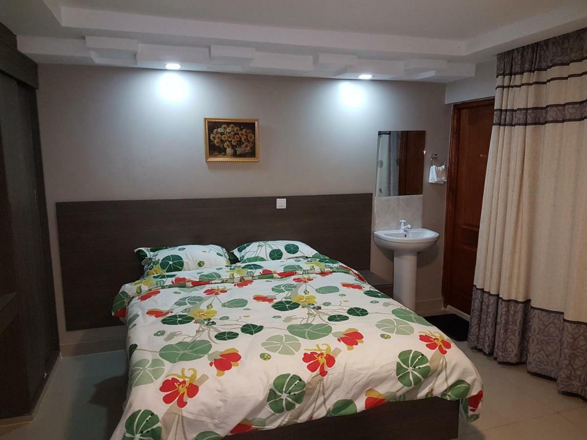 מארו Adala Motel מראה חיצוני תמונה