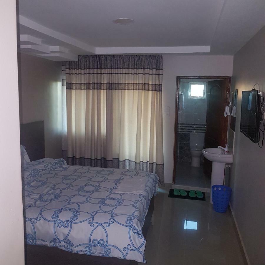 מארו Adala Motel מראה חיצוני תמונה